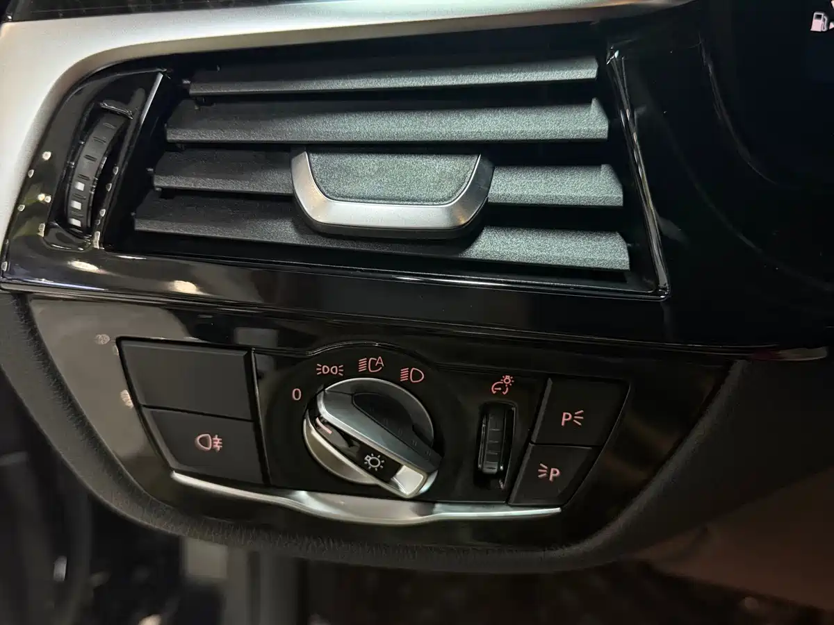 BMW 5 Series 2020 Model 530Li xDrive M Sport Package фото 22