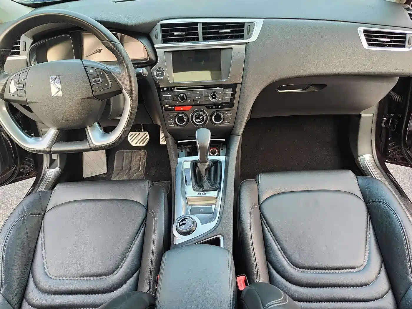 DS 6 2015 2016 1.6T Luxury THP160
