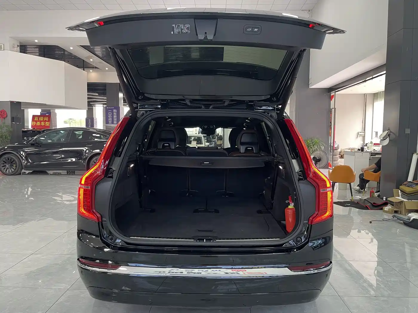 Volvo XC90 Plug-in Hybrid 2023 2024 T8 Premium Luxury 7-Seater