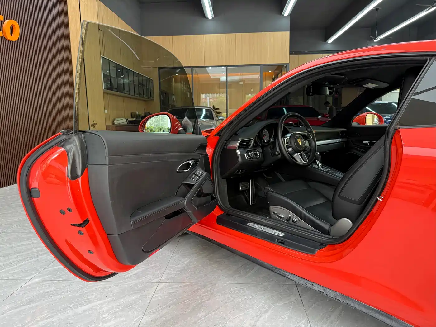 Porsche 911 2016 Carrera 4S 3.0T фото 11