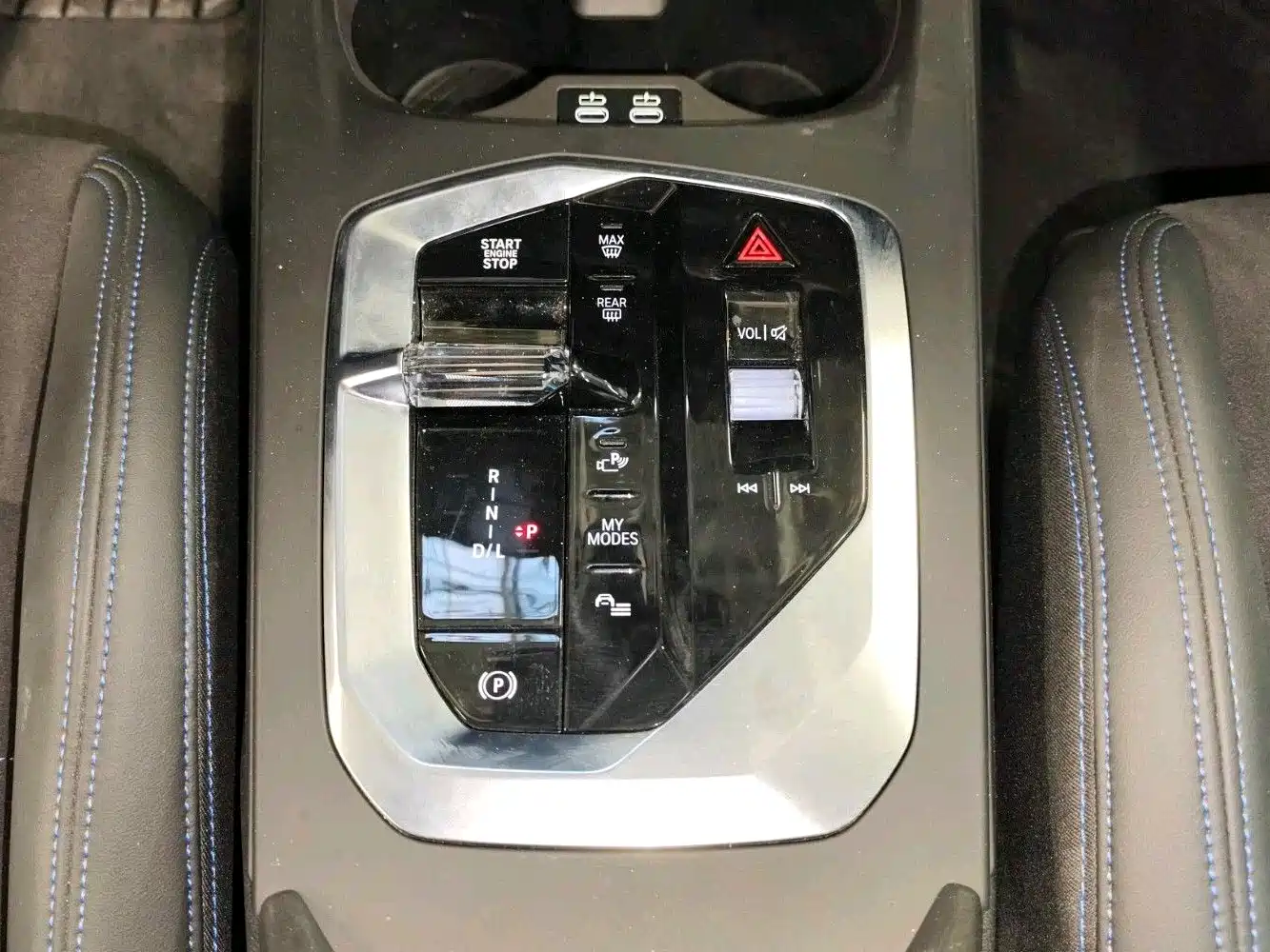BMW 2 Series 2025 225L M Sport Moonlight Package фото 9