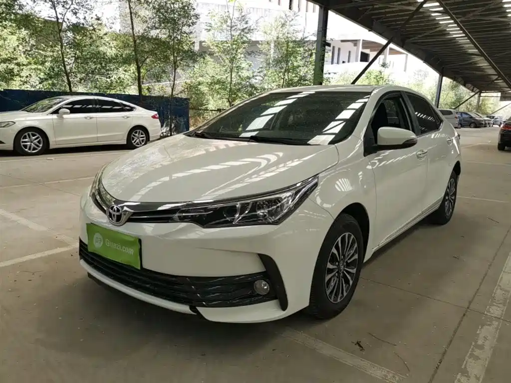 Toyota Corolla 2017 Facelift 1.2T S-CVT GL-i фото 2