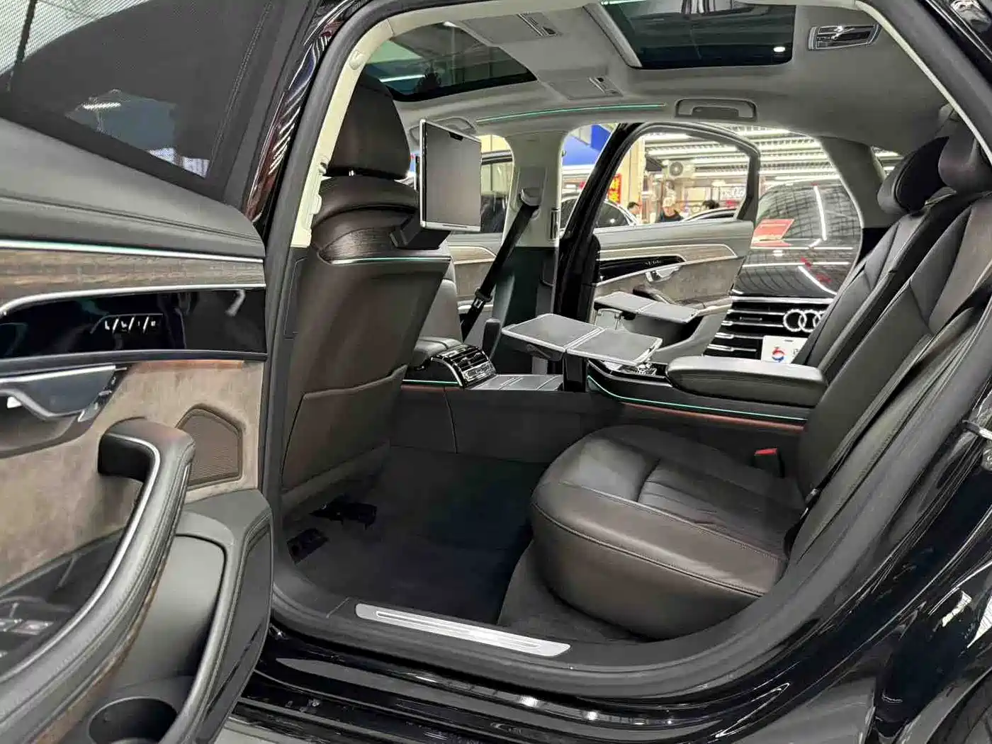 Audi A8 2019 Plus A8L 55 TFSI quattro Luxury фото 5