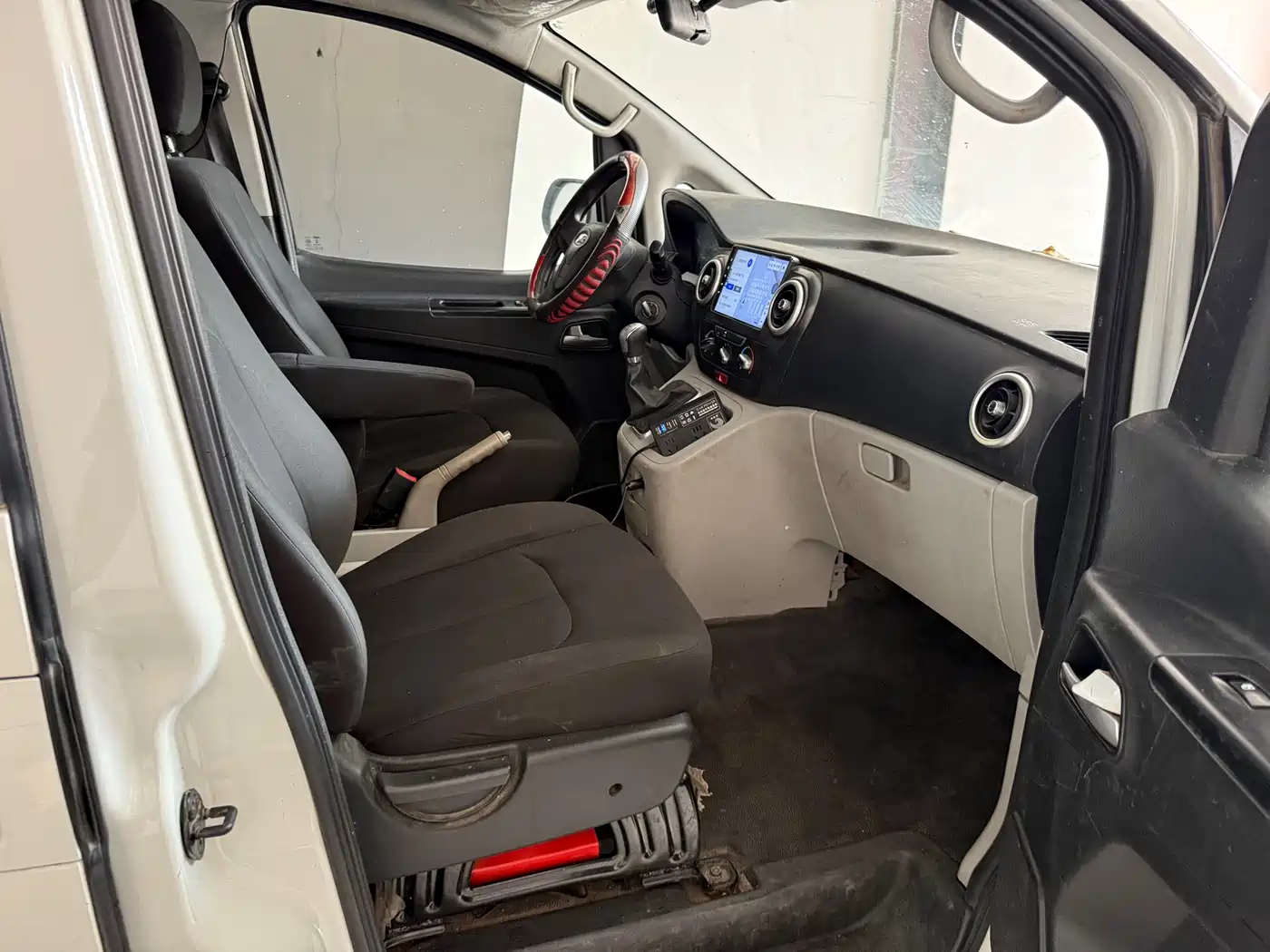 JAC Refine M3 2022 2022 PLUS IKEA Edition 1.8L Comfort Model