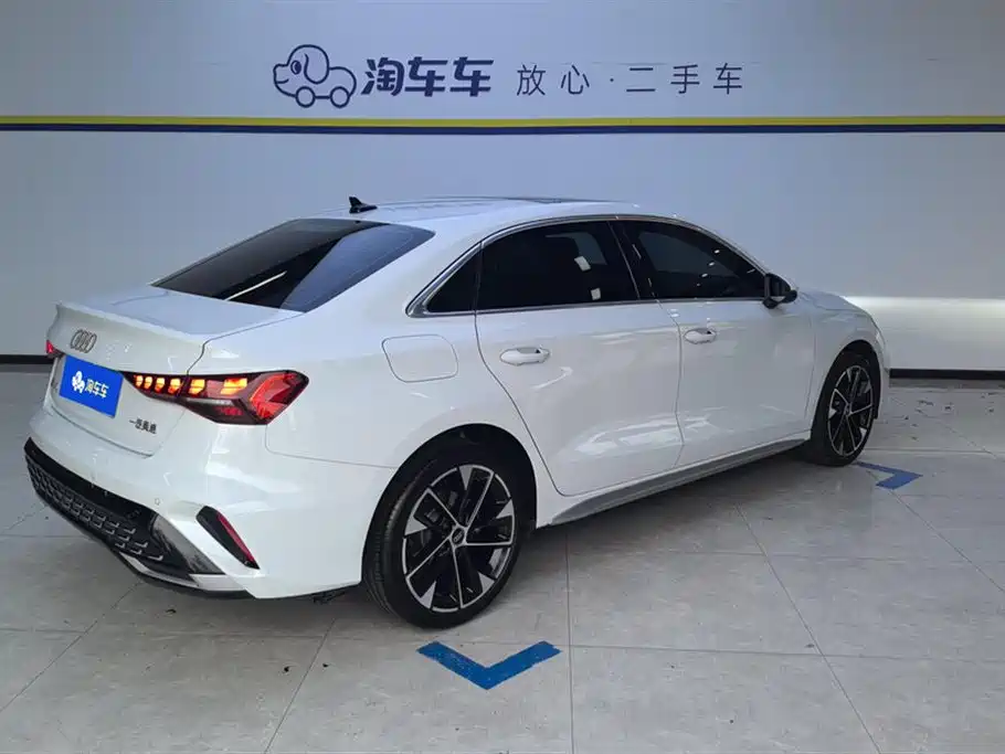 Audi A3 2025 A3L Limousine 35TFSI Flying Premium фото 3