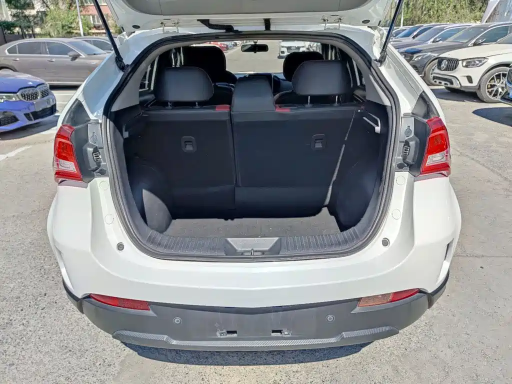 Фото 17 - Luxgen U5 SUV