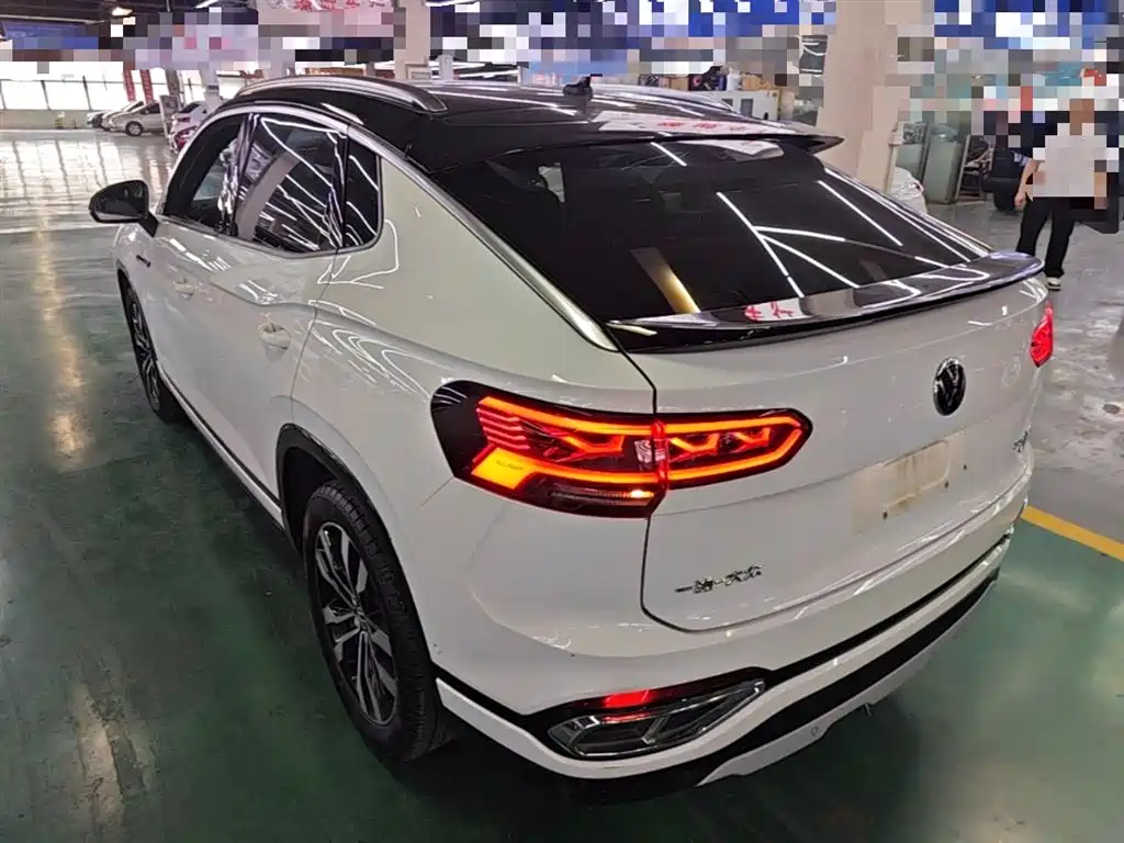 Volkswagen Tayron X 2020 380TSI 4WD Premium Smart Connect фото 5