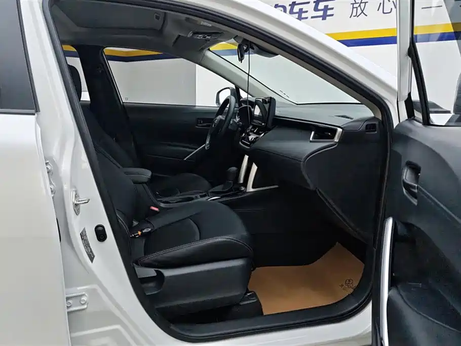 Toyota Corolla Cross 2022 2.0L Elite Edition фото 8