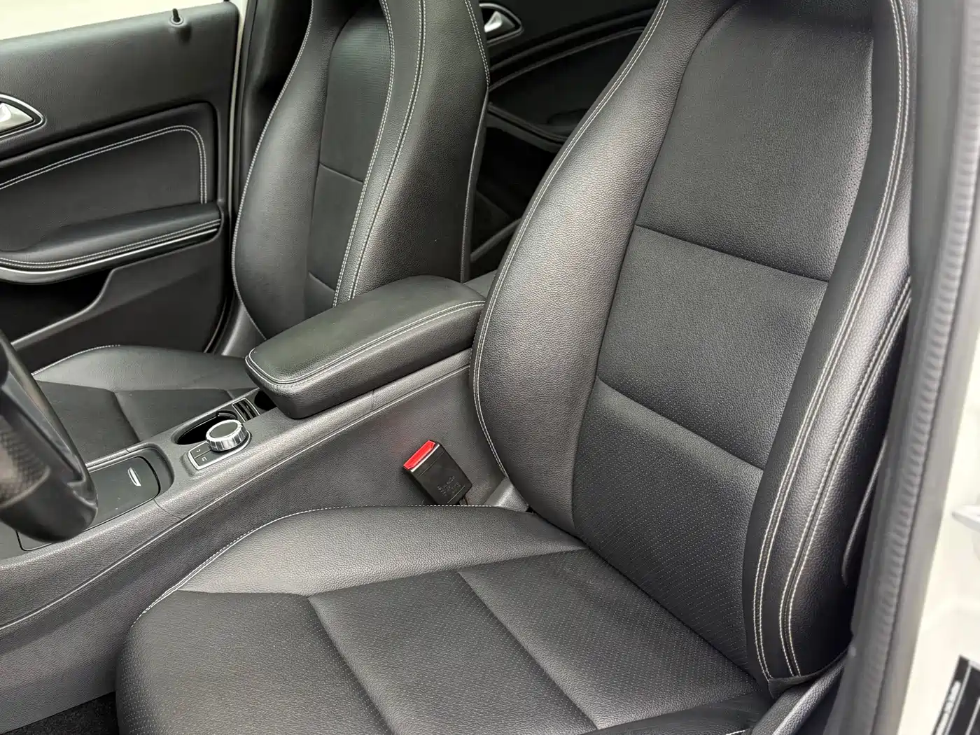 Mercedes-Benz GLA 2015 2015 GLA 200 Fashion