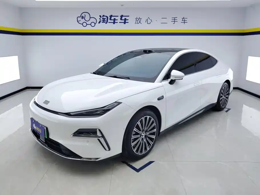 Geely Galaxy Galaxy Xingyao 8 2025 130km EM-P Starship Edition