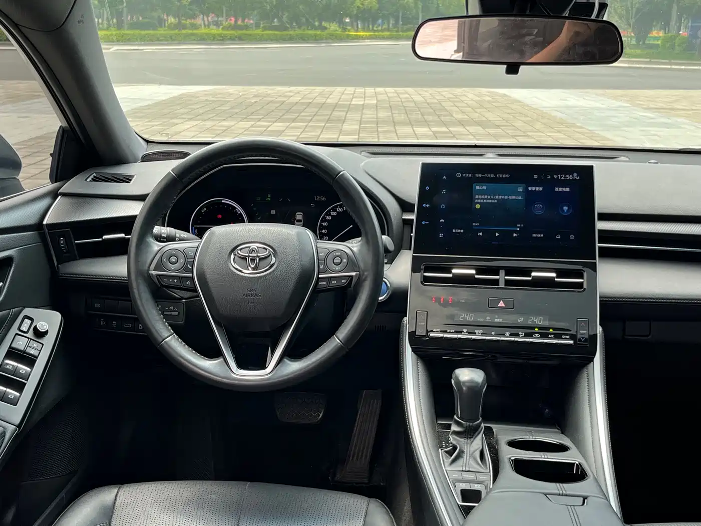 Toyota Avalon 2023 Hybrid 2.5L Luxury Edition фото 13