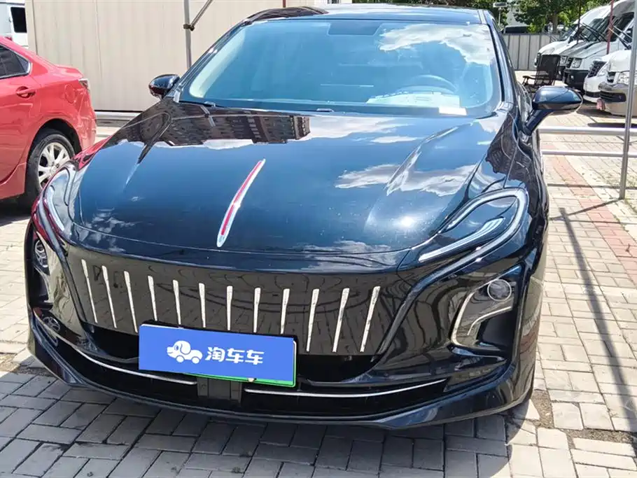 Hongqi E-QM5 2023 620km PLUS фото 2