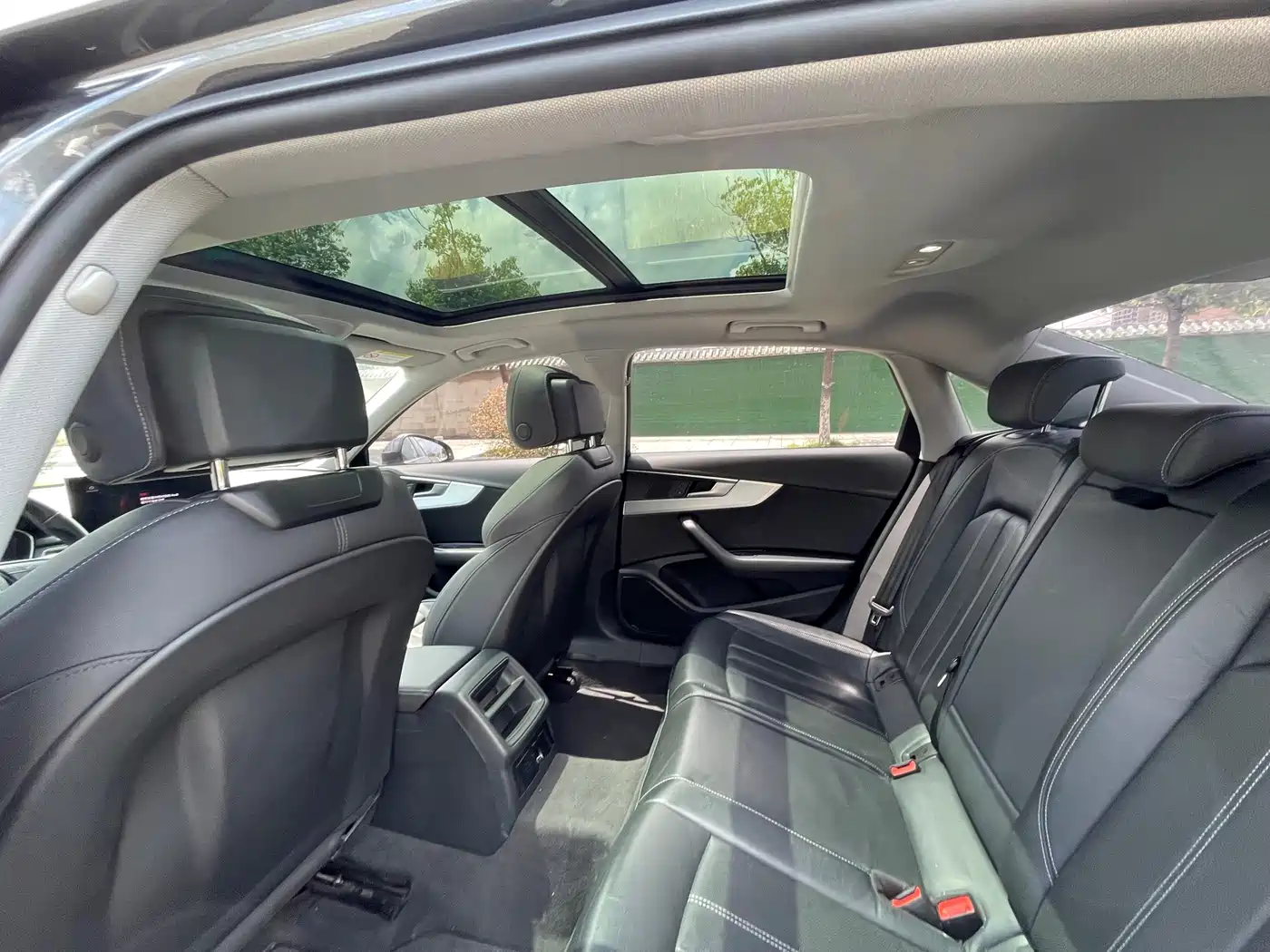 Фото 9 - Audi A4L
