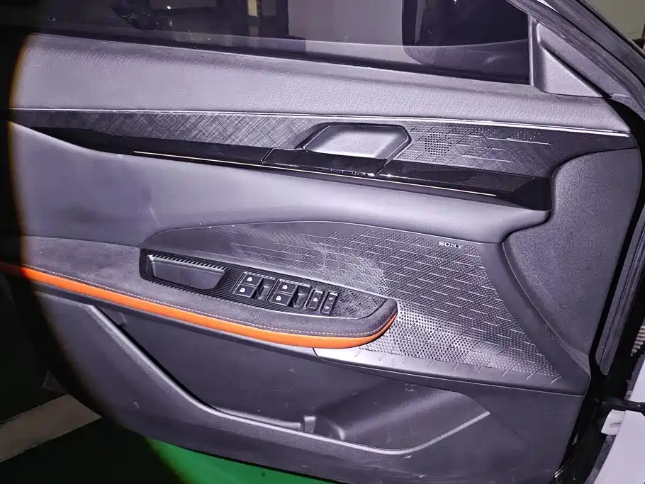 Changan UNI-V 2022 2022 2.0T Speed Leader Edition