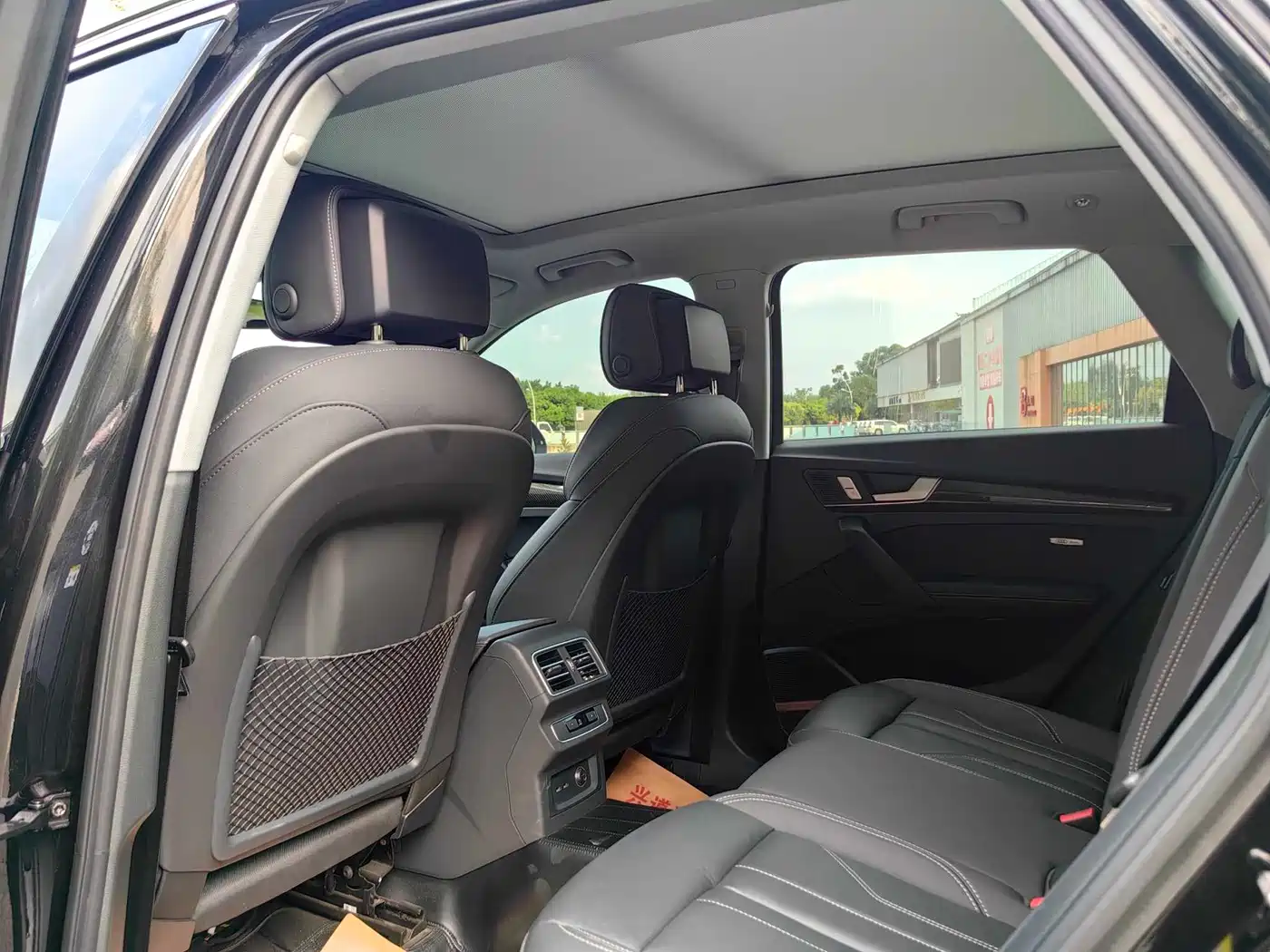 Фото 16 - Audi Q5L