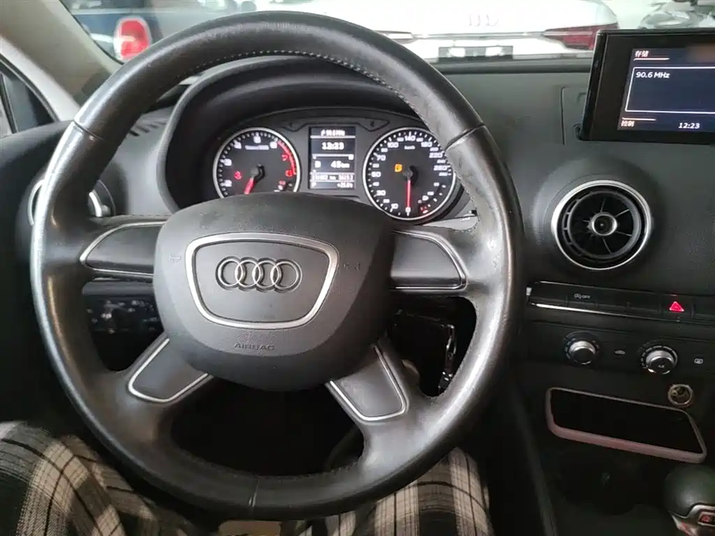 Audi A3 2014 Limousine 35 TFSI Auto Progressive фото 10