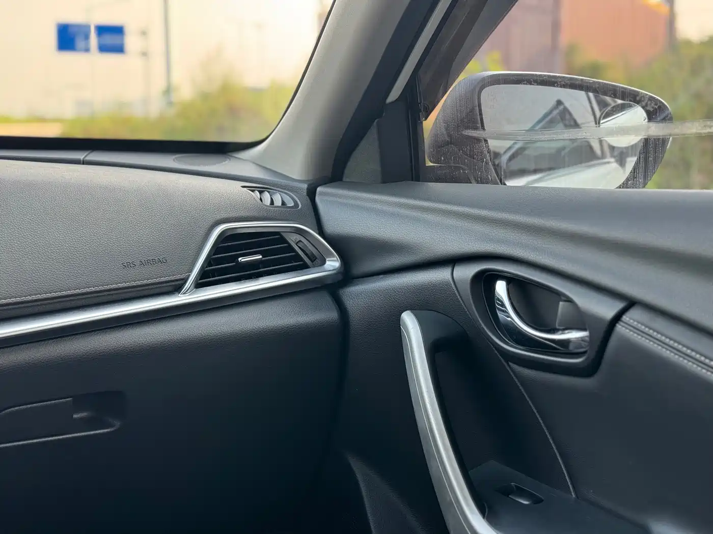 Venucia T90 2017 2017 2.0L CVT Smart Edition