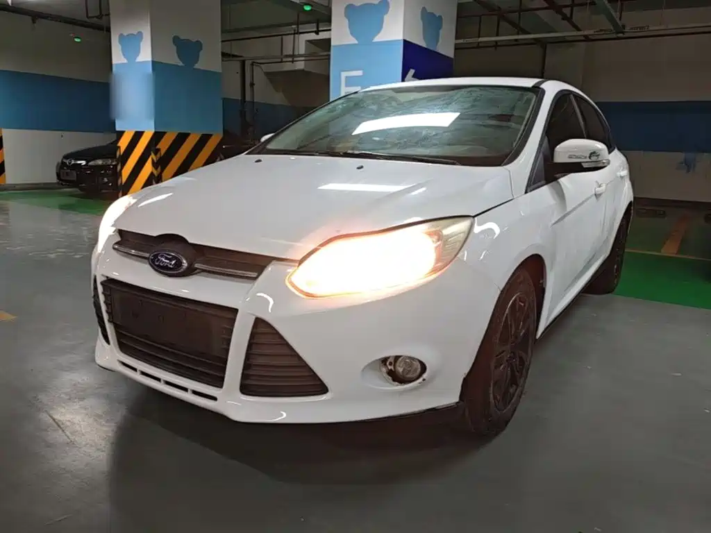 Фото 1 - Ford Focus