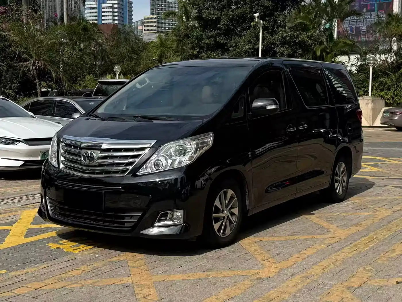 Toyota Alphard 2012 2.4L Luxury Edition
