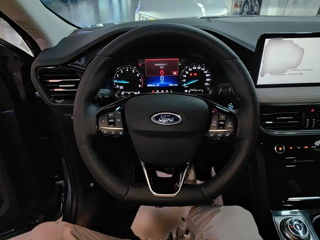 Ford Escape 2023 2020 EcoBoost 245 2WD Premium Edition