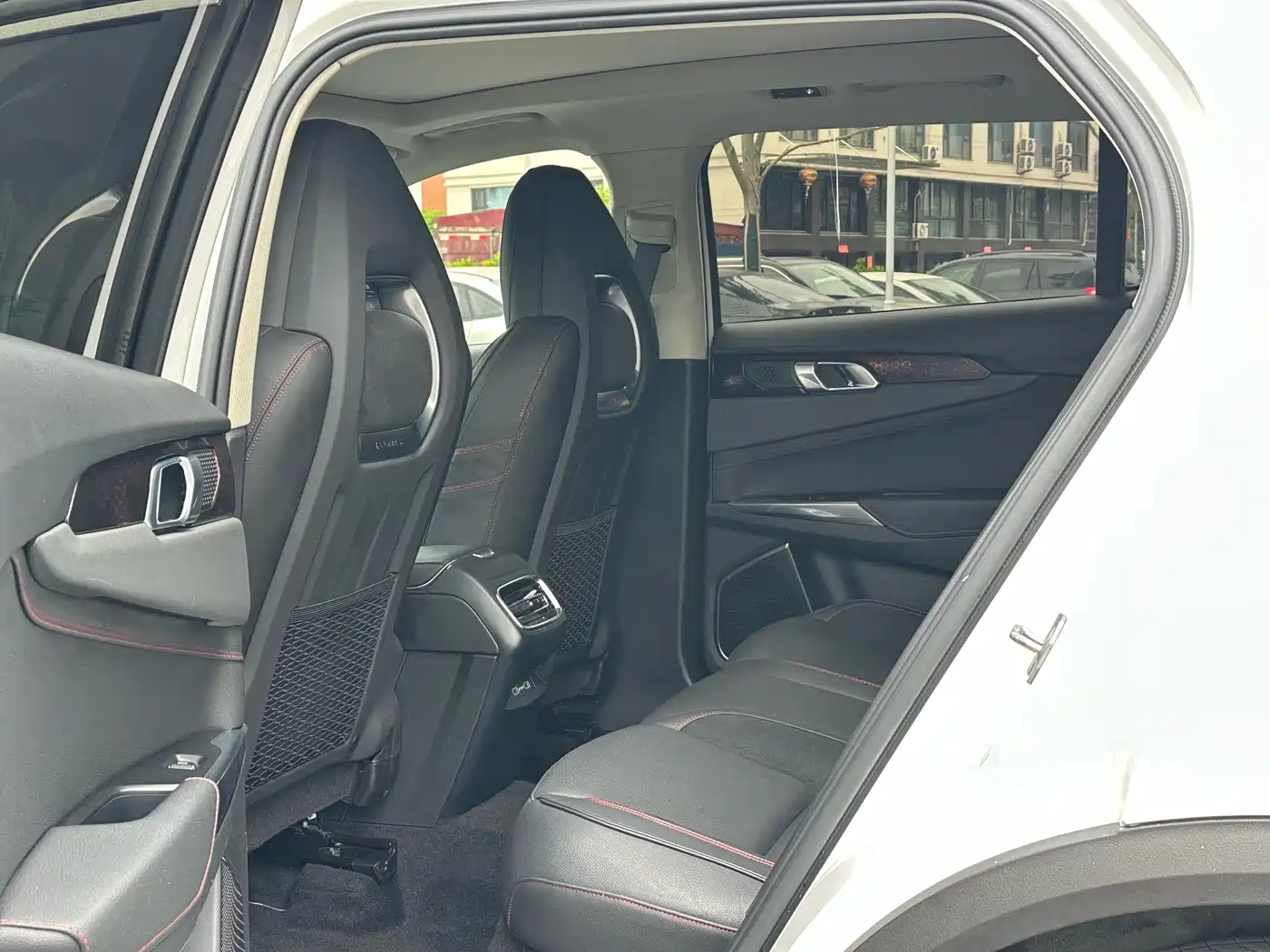 Lynk & Co 01 2017 2.0T AWD Pro фото 10