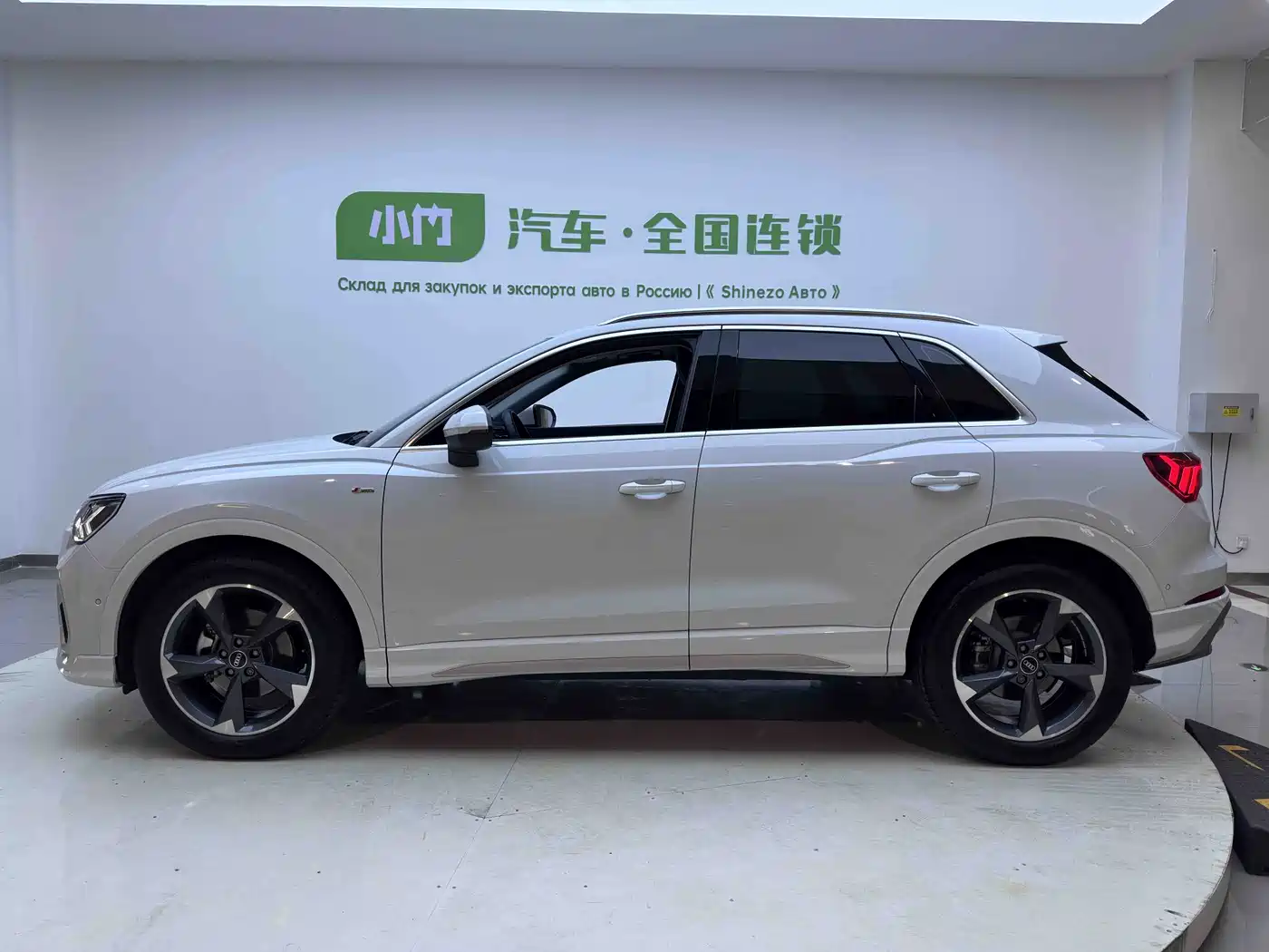Audi Q3 2023 35 TFSI Fashion Dynamic (1.4T) фото 8