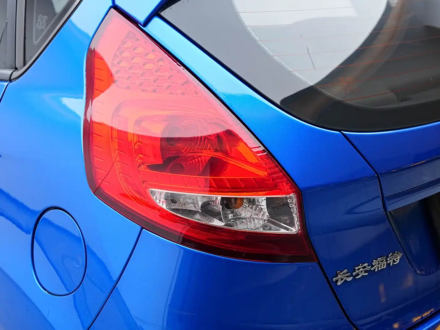 Ford Fiesta 2012 2011 Hatchback 1.5L Automatic Fashion
