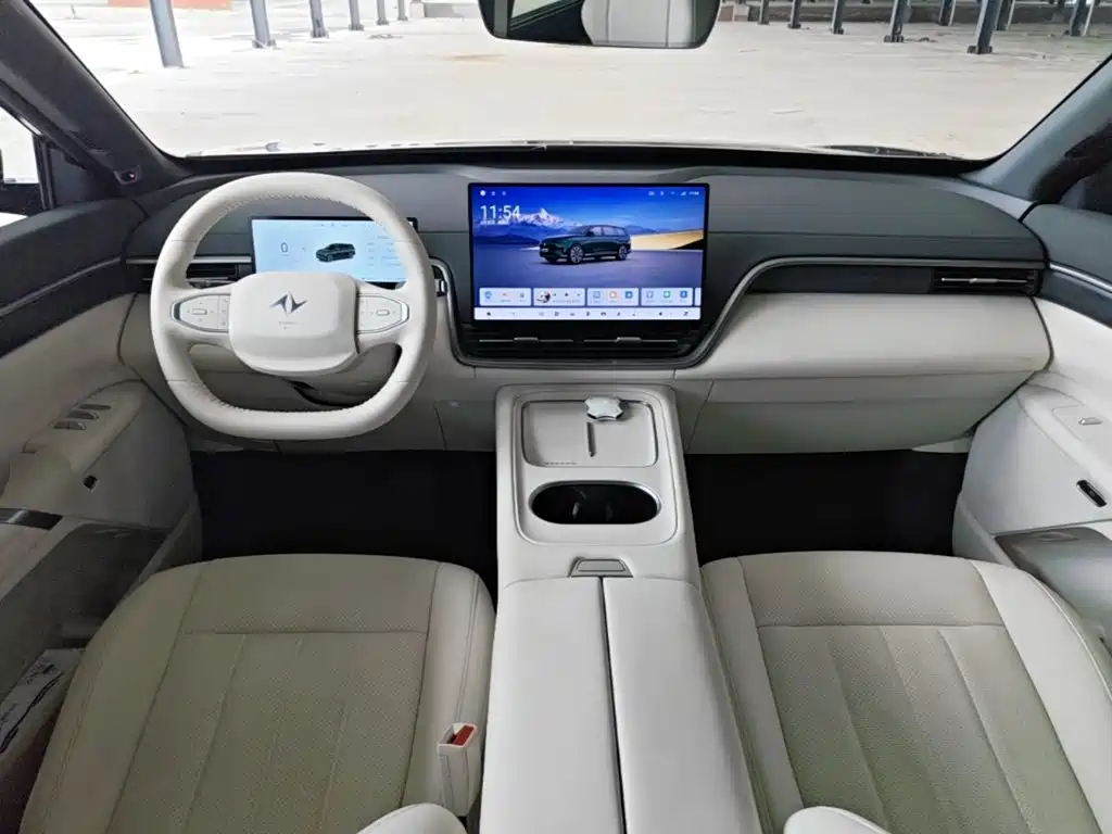 Фото 10 - Dongfeng Yipai eπ008