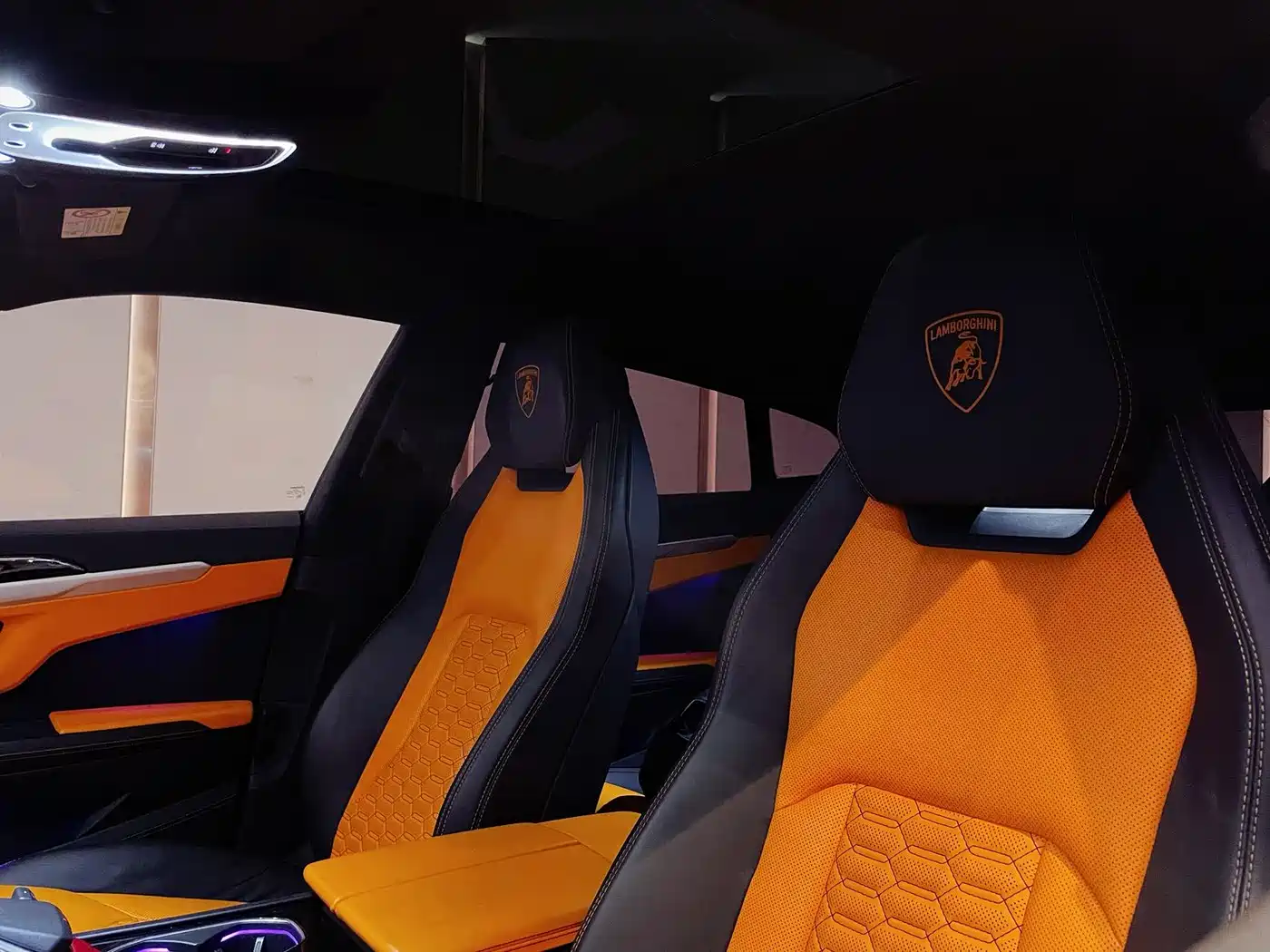 Lamborghini Urus 2018 4.0T V8 фото 4