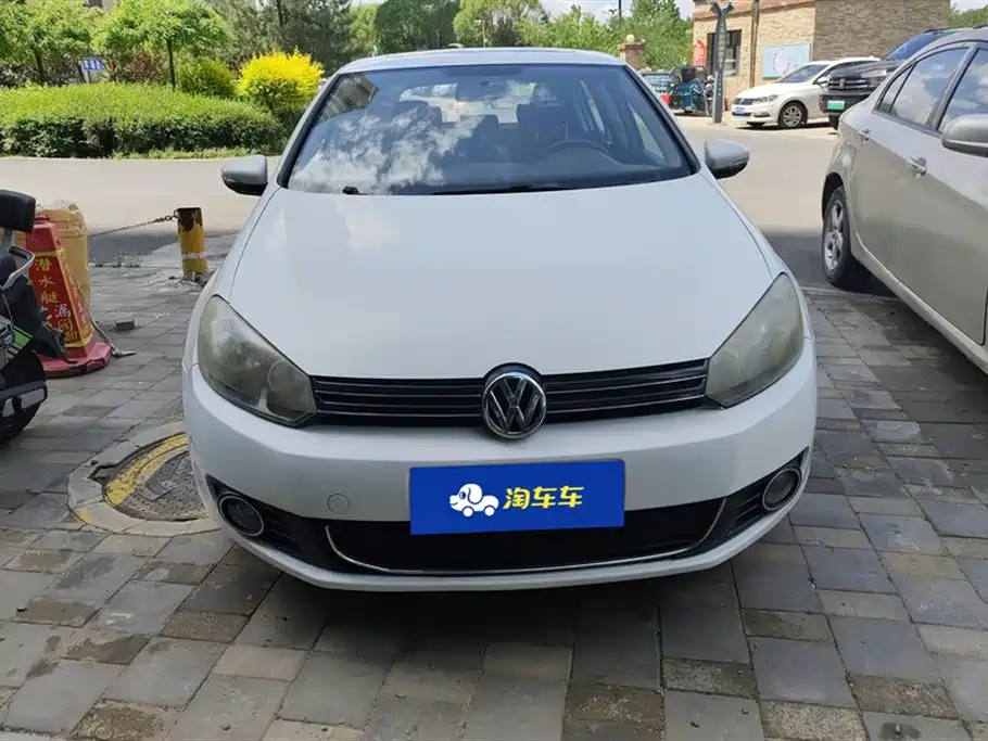 Volkswagen Golf 2010 1.4TSI Auto Comfort фото 2
