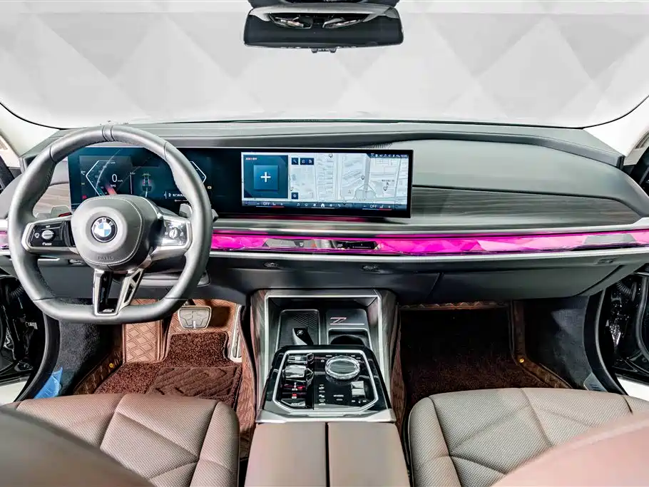 BMW 7 Series 2023 Model 735Li M Sport Package фото 13
