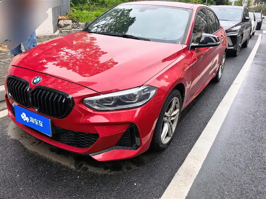 BMW 1 Series 2021 120i M Sport Shadow Edition