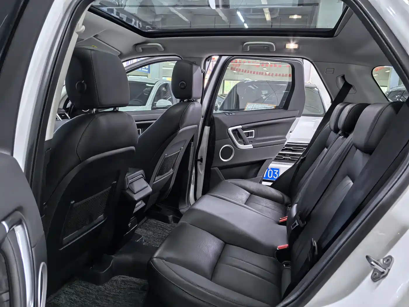 Land Rover Discovery Sport 2019 240PS SE Edition China V фото 9