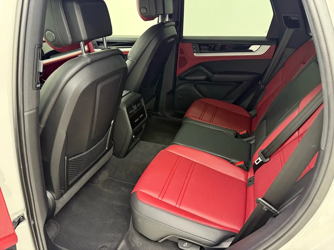 Porsche Cayenne 2025 Cayenne 3.0T Dream Chaser Edition фото 13