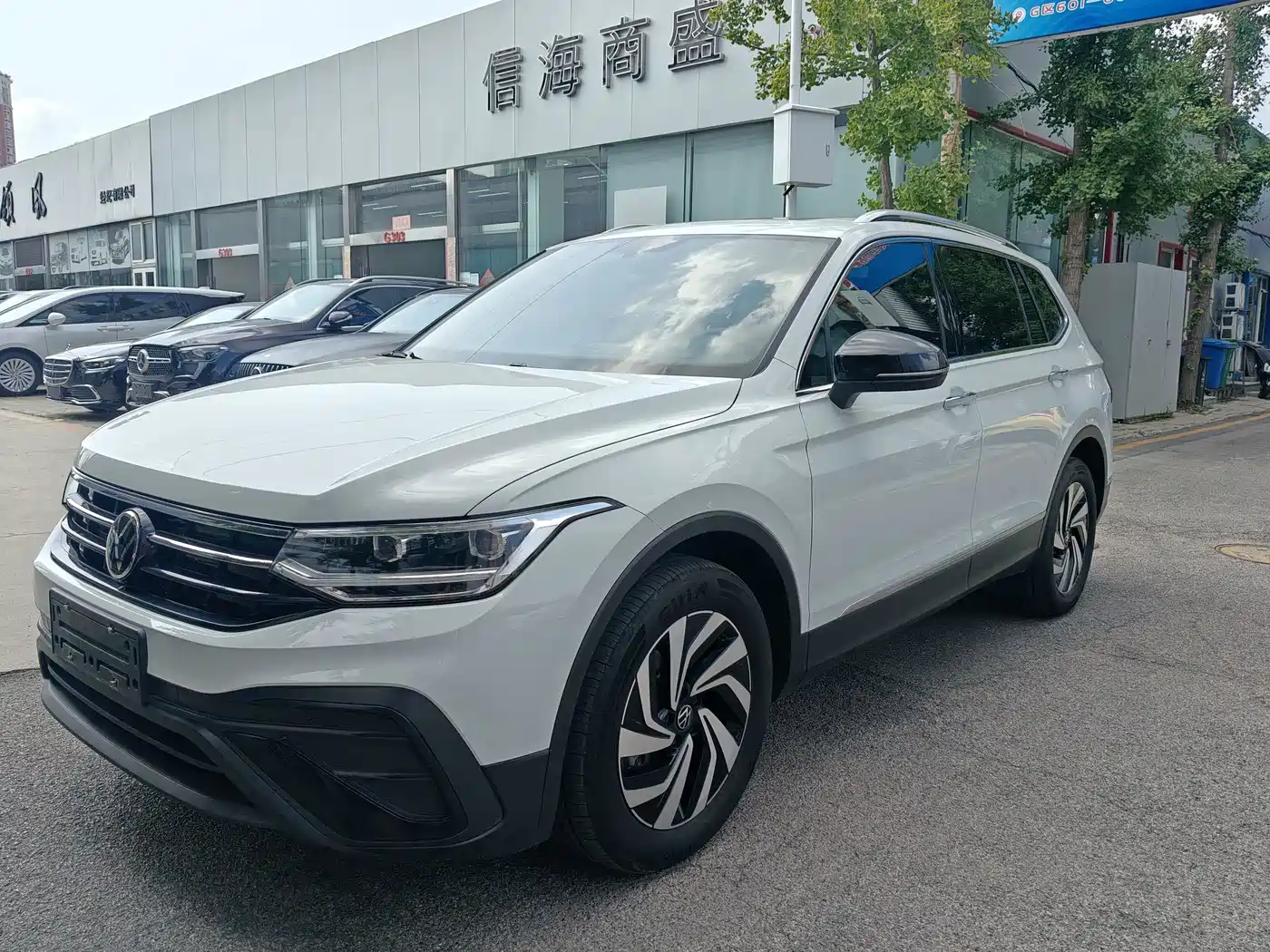 2025 Volkswagen Tiguan L