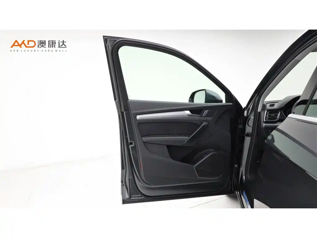 Audi Q5L 2023 40T Fashion Dynamic фото 10