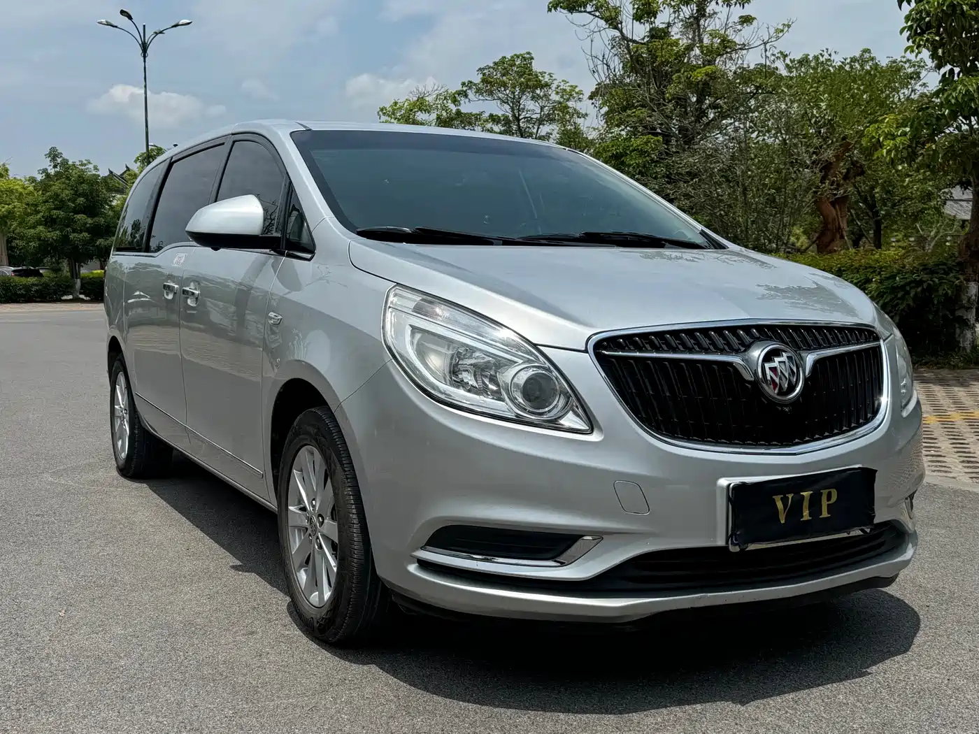 Buick GL8 2017 25S Premium Model China V фото 2