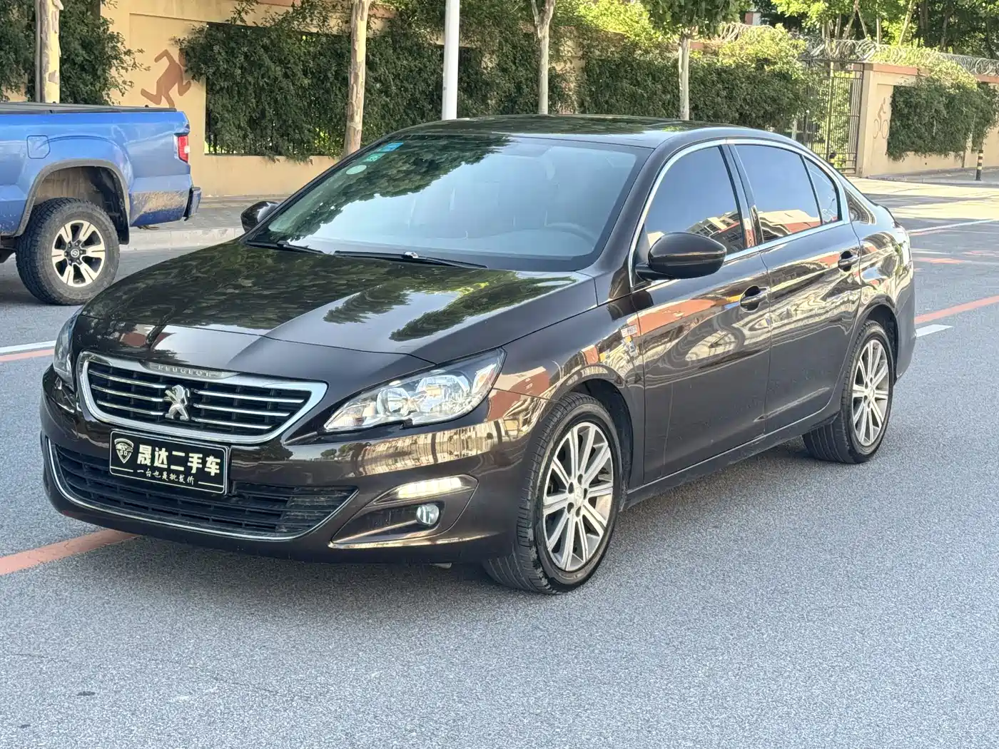 Peugeot 408 2016 1.6T Automatic Luxury Edition