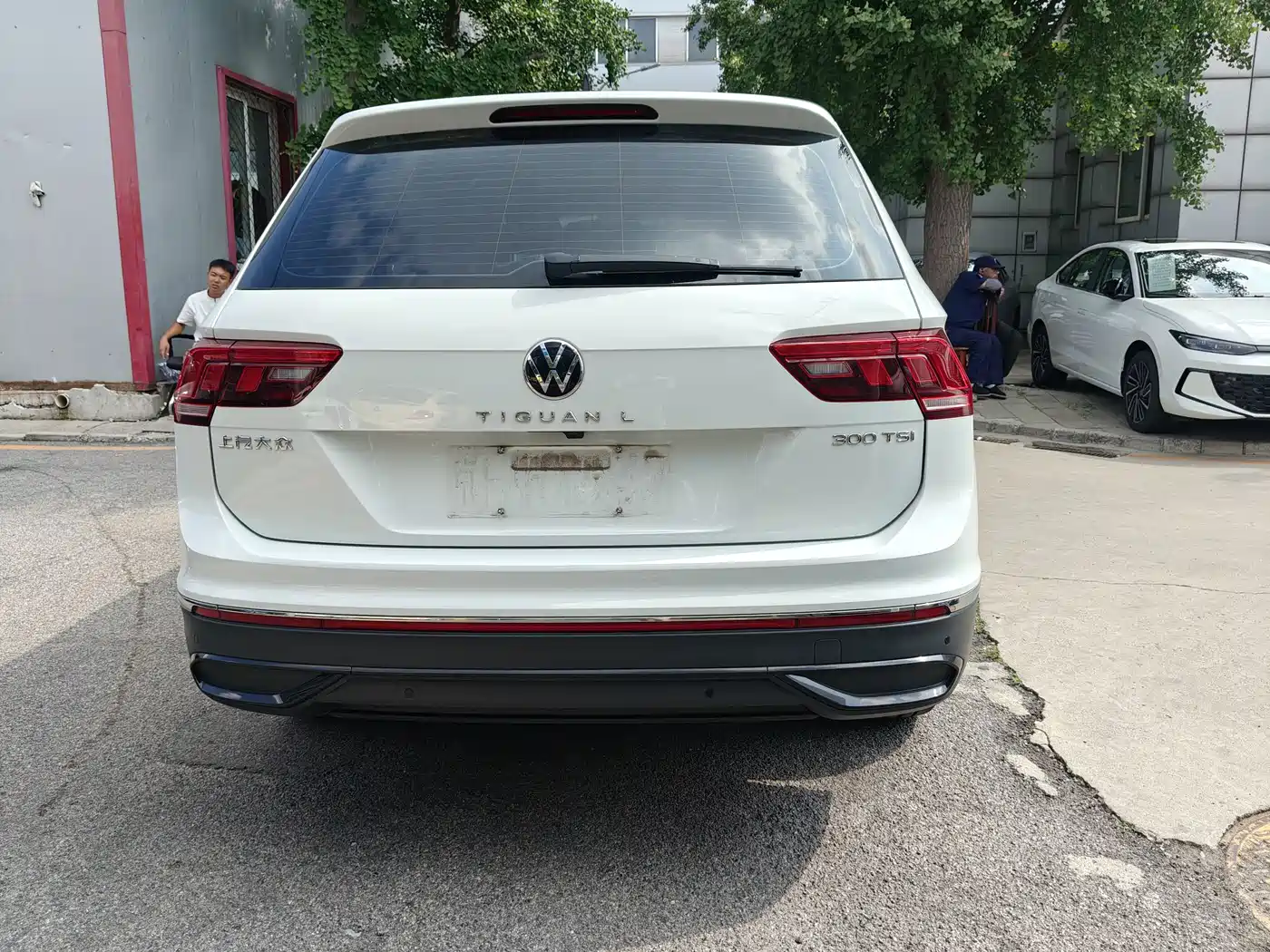 Volkswagen Tiguan L 2025 2024 300TSI Auto 2WD Smart Edition