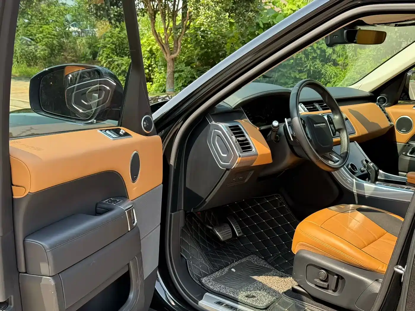 Land Rover Range Rover Sport 2019 3.0 L6 HSE DYNAMIC фото 3