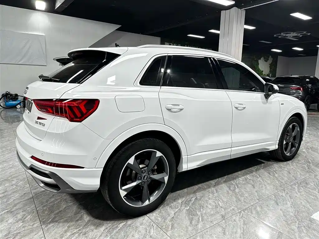 Audi Q3 2023 35 TFSI Fashion Dynamic (1.4T) фото 8