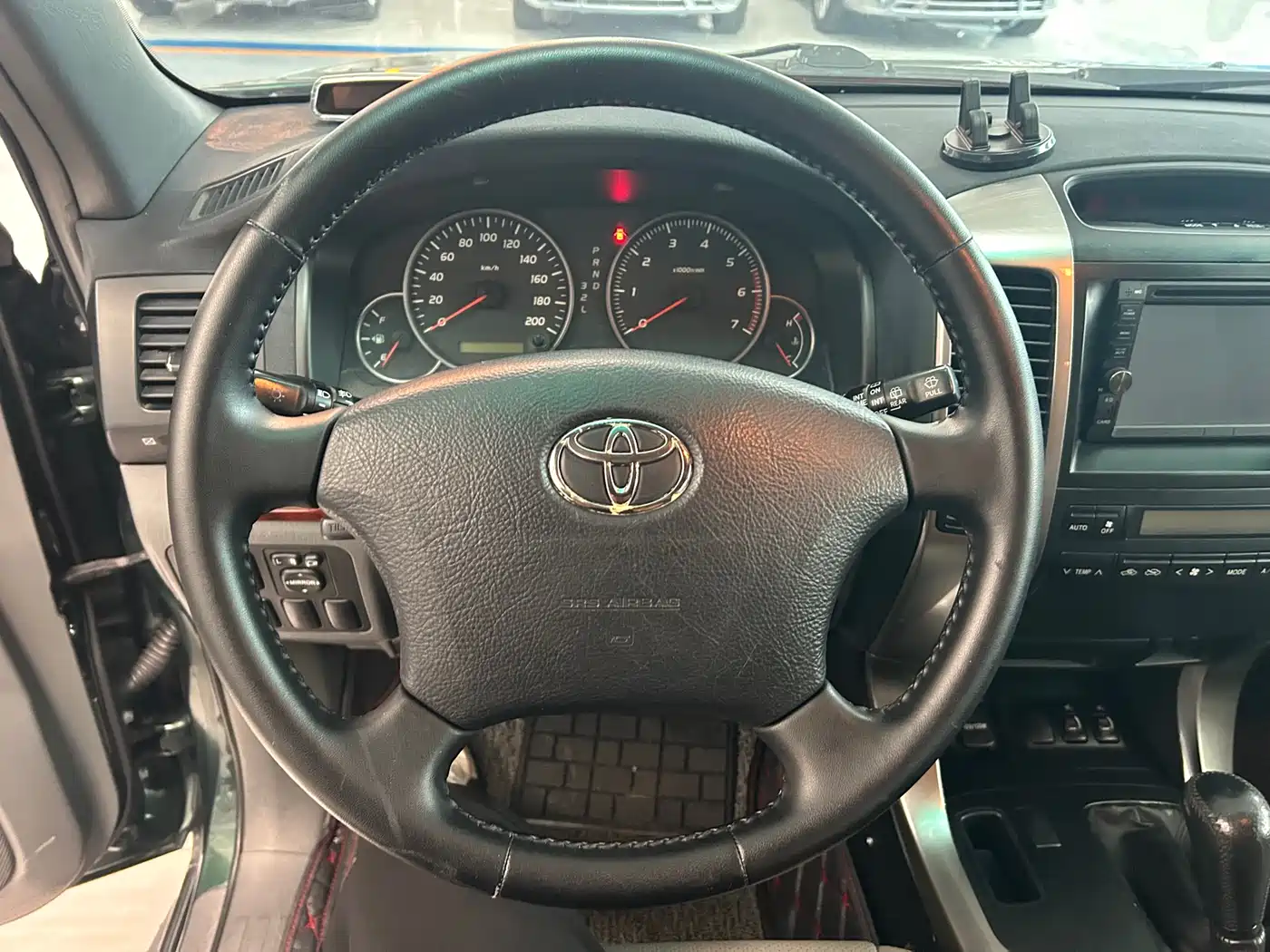 Toyota Prado 2004 4.0L Automatic GX фото 8