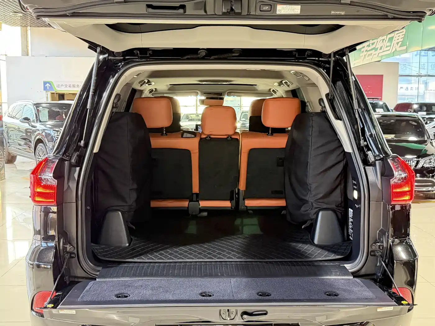 Lexus LX 2017 570 Prestige Luxury фото 10