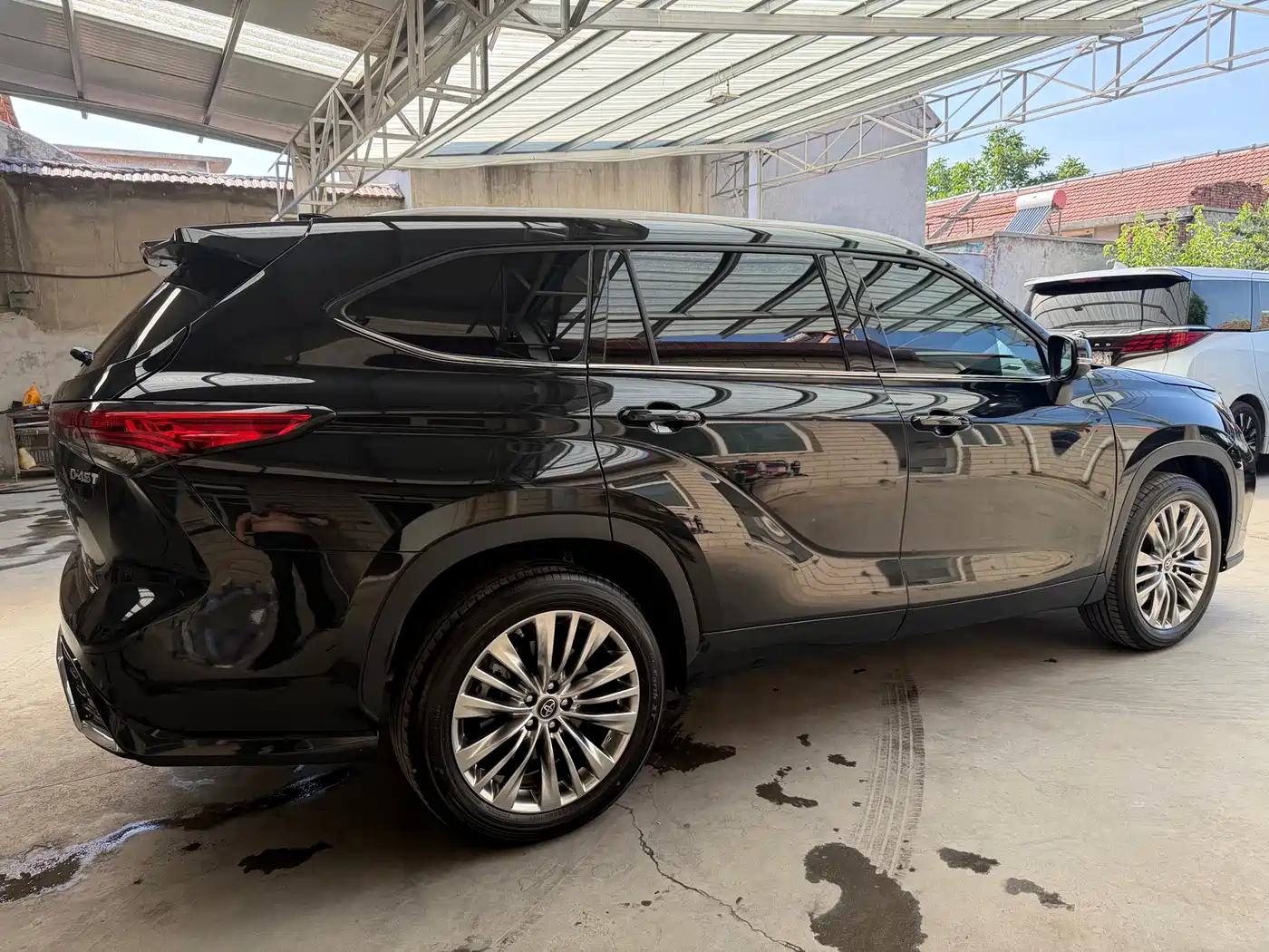 Toyota Highlander 2022 380T 4WD Premium 7-Seater фото 8