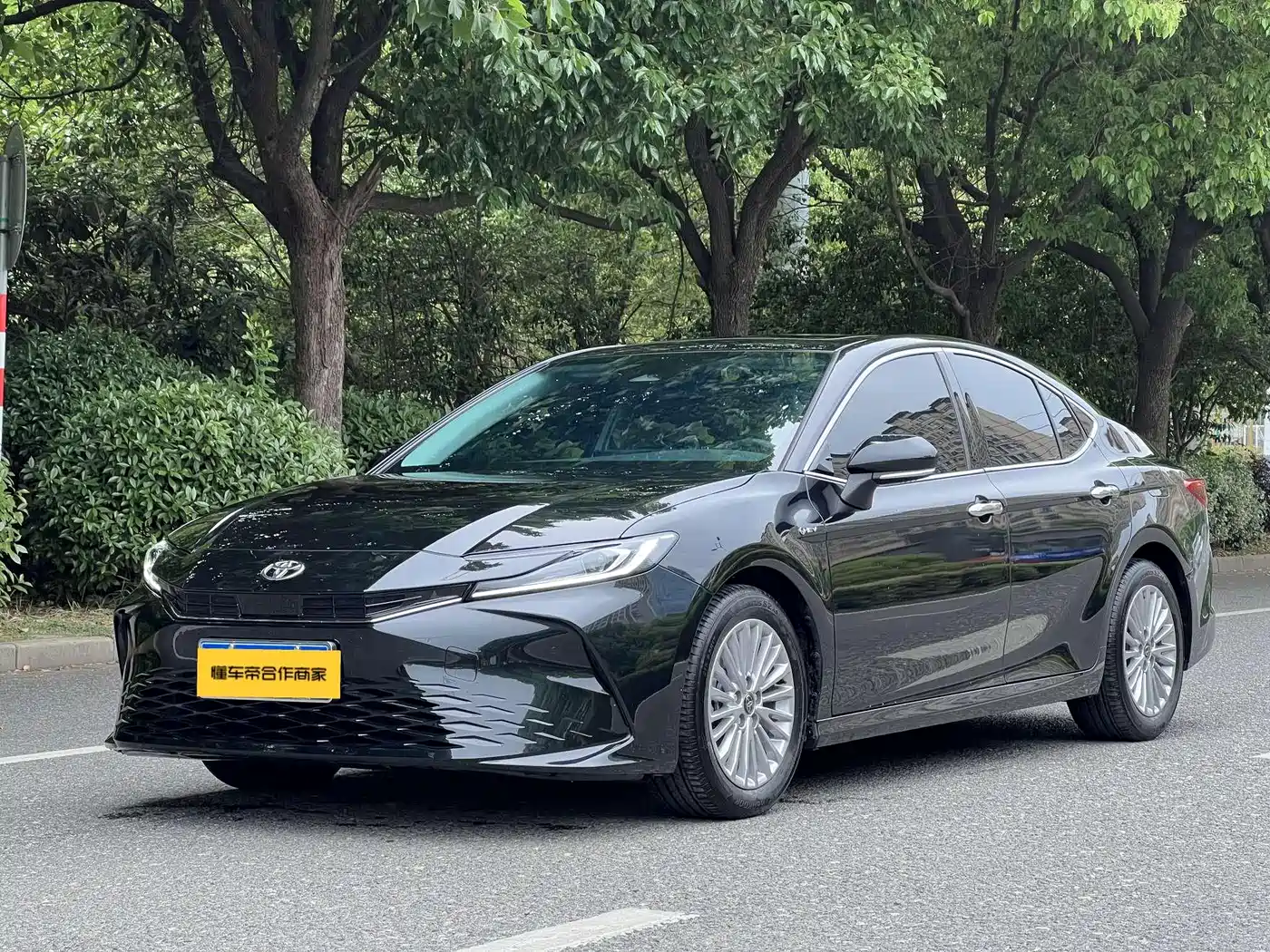 Toyota Camry 2024 Hybrid 2.0HGVP Luxury Edition