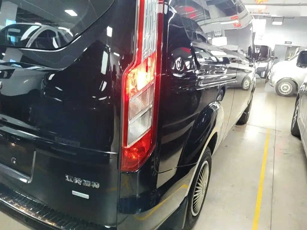 Photo 8 - Ford Transit