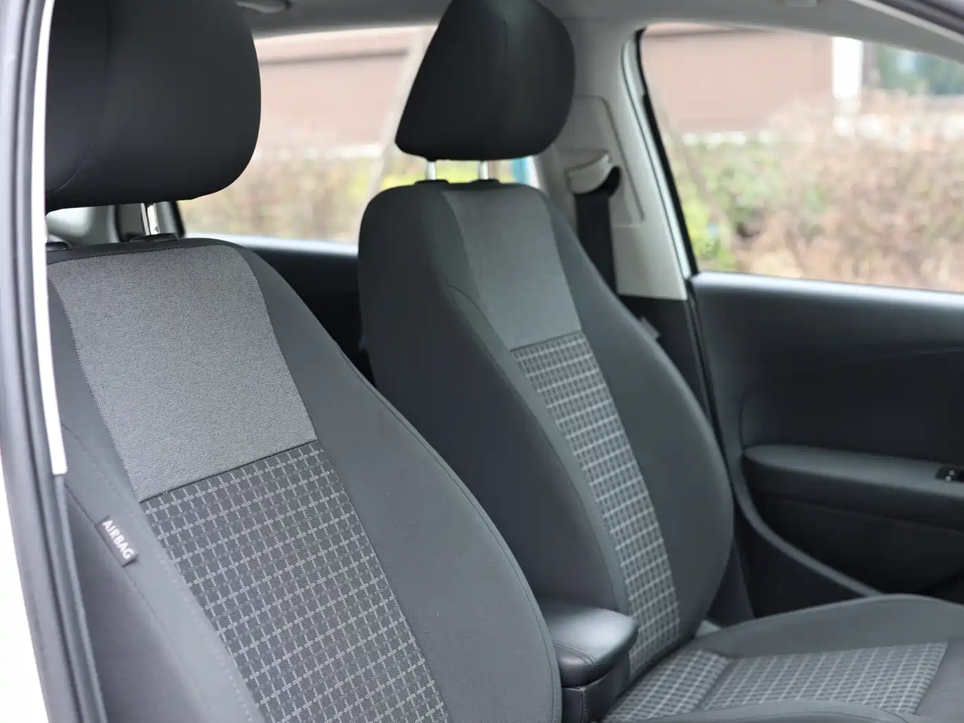 Volkswagen Polo 2016 1.6L Automatic Comfort фото 27