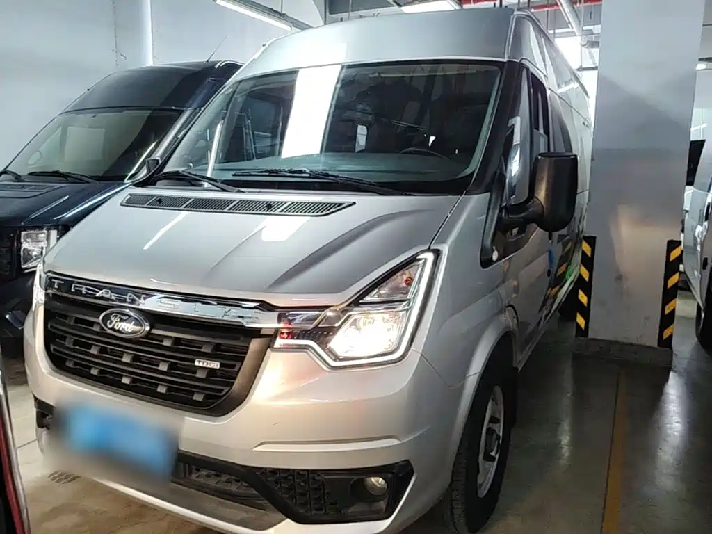 Ford New Generation Transit 2021 2021 Model 2.2T Automatic Logistics Vehicle Pro Long Wheelbase 7-Seat Medium Roof China VI