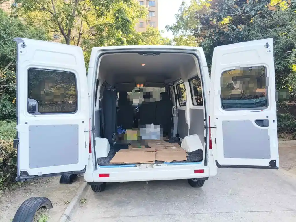 صورة 13 - Maxus Xintu V80