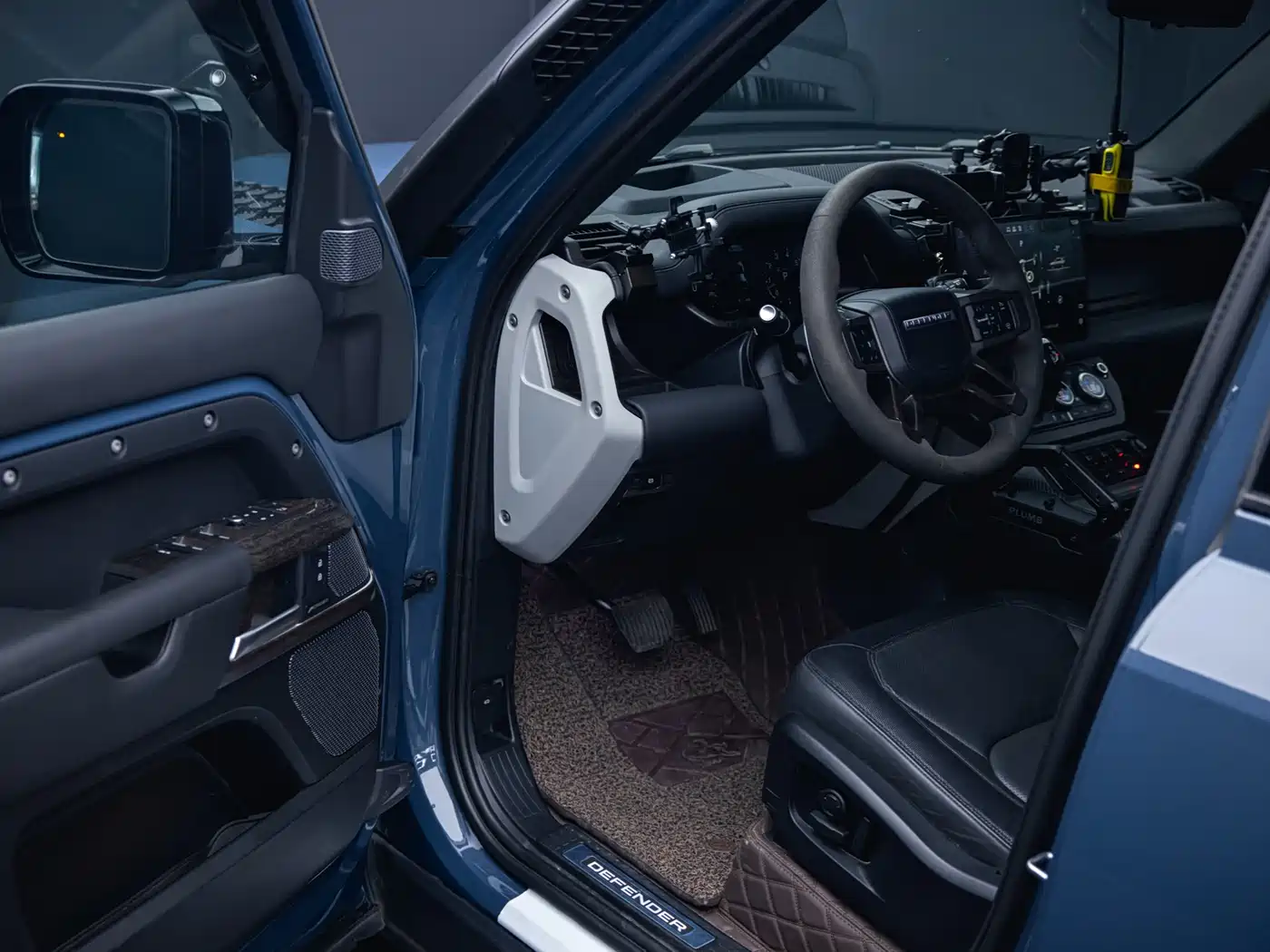 Land Rover Defender 2023 Facelift 110 3.0T P400 X-DYNAMIC HSE фото 27